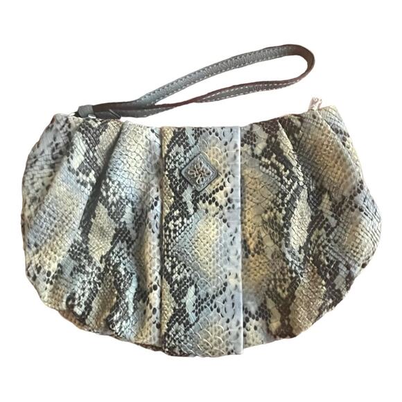 Simply Vera Vera Wang Faux Leather Snake Pattern Wristlet with Card Slots - Picture 1 of 5